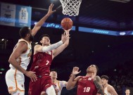 关键时刻NBA季后赛焦点战，广厦男篮遗憾出局，信心回归，更衣室氛围转暖(广厦男篮最新外援)-开云网页